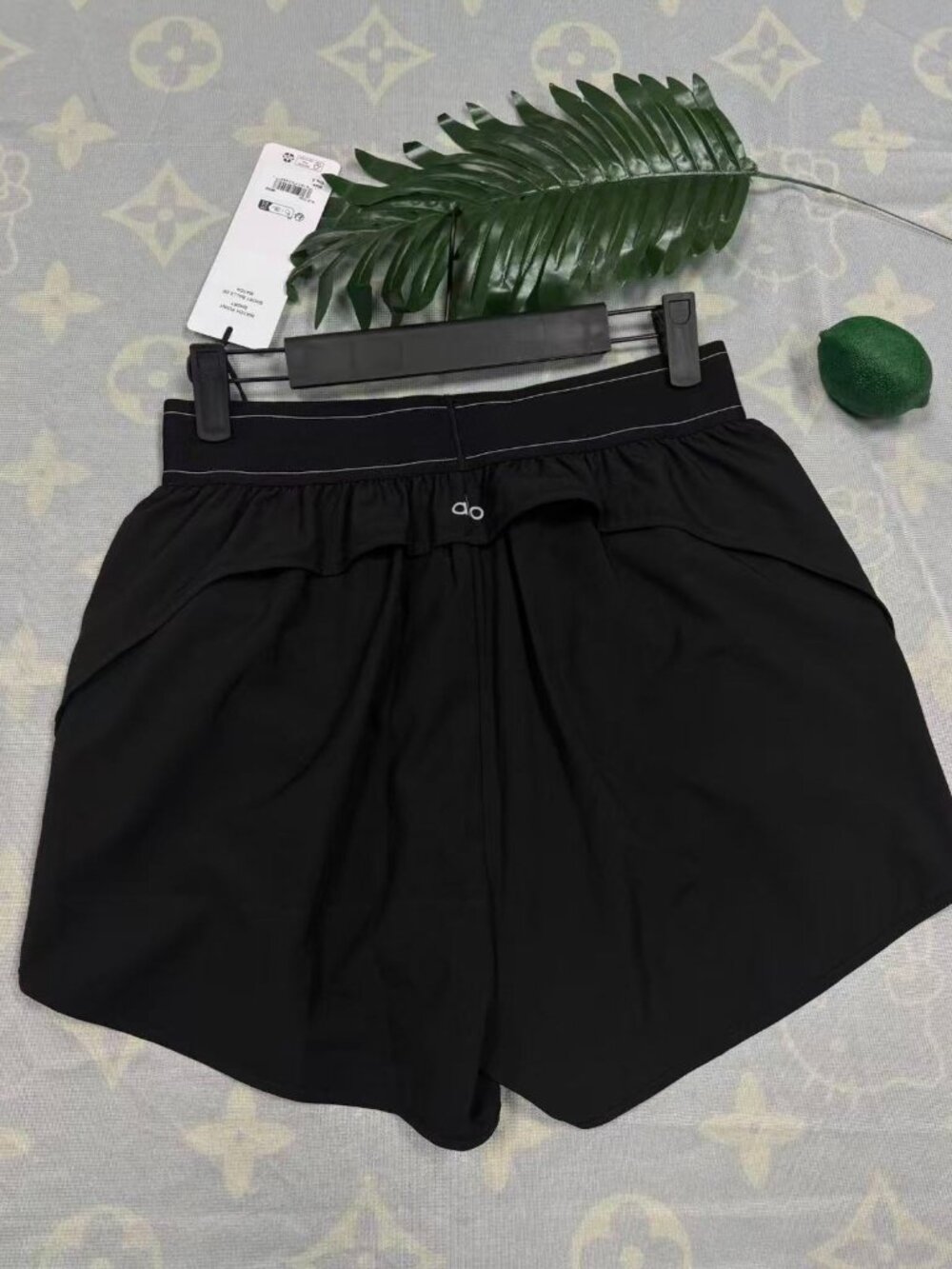 ☀️ALO Yoga Match Point Shorts Black High Waisted Versatile Fitness Style - Picture 5 of 6